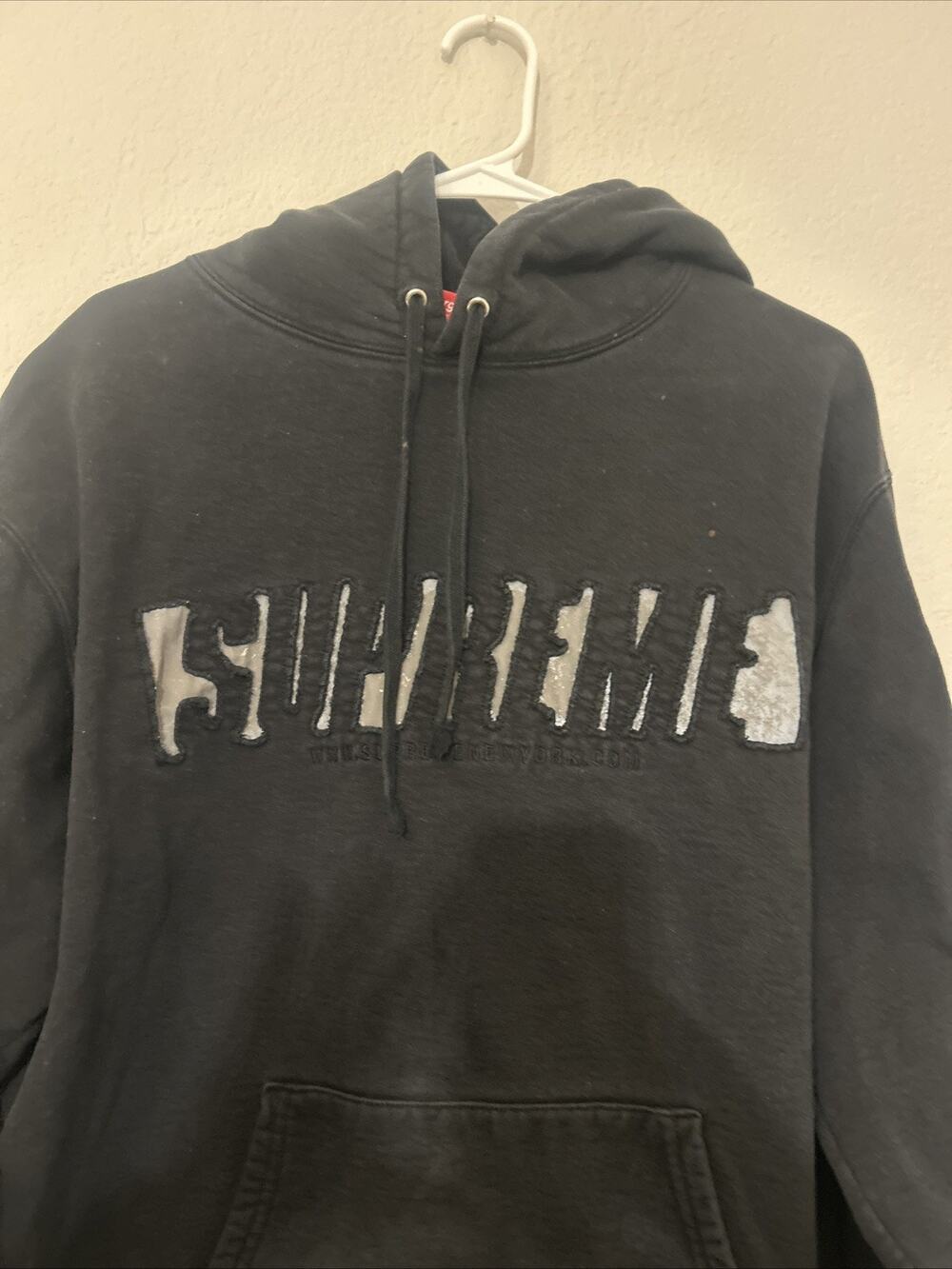 Supreme SS20 Reflective Cutout Hooded Sweatshirt Black ** flaws **